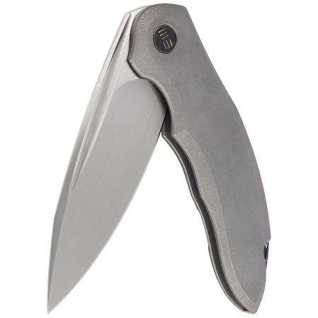 Nóż składany WE Knife Makani LE No 198/210 Gray Titanium, Hand Rubbed Satin CPM 20CV by Anton Tkachenko (WE21048-2)
